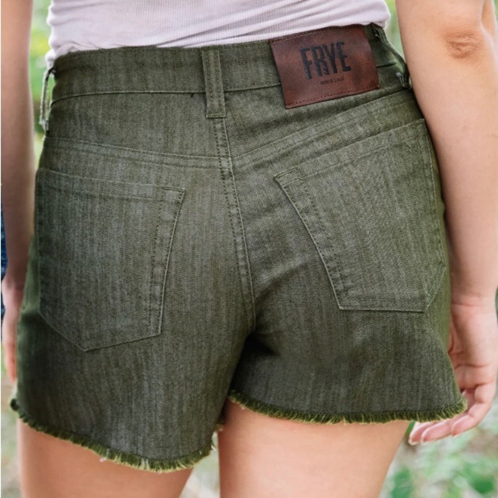 FRYE Women's 12 Mid-Rise Relaxed Cut off‎ Short Green Boho NEW